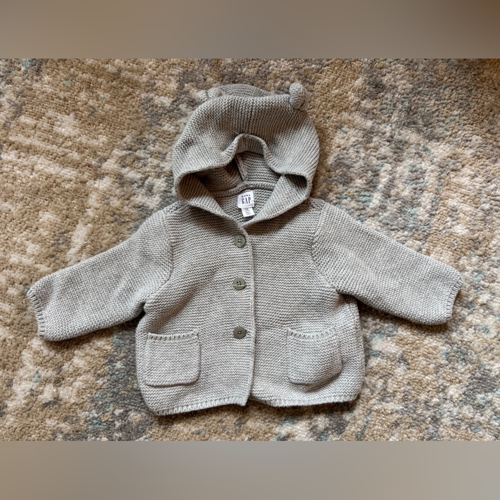 GAP Grey knit hooded sweater cardigan - Size 3-6 Months